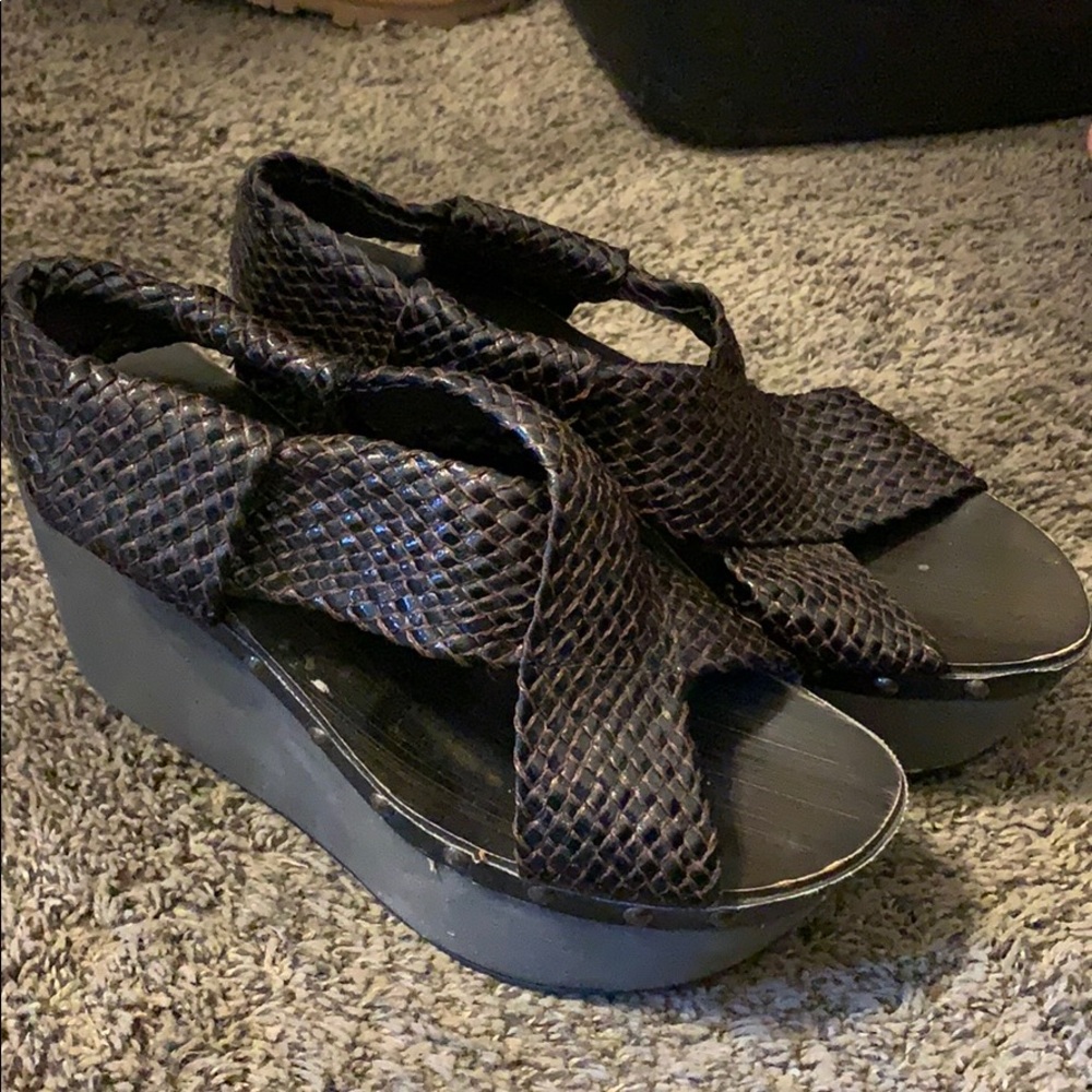 Joes Jeans wedges size 8